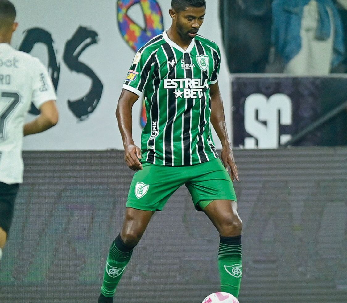 No último lance, Corinthians arranca empate com o América-MG no Brasileirão