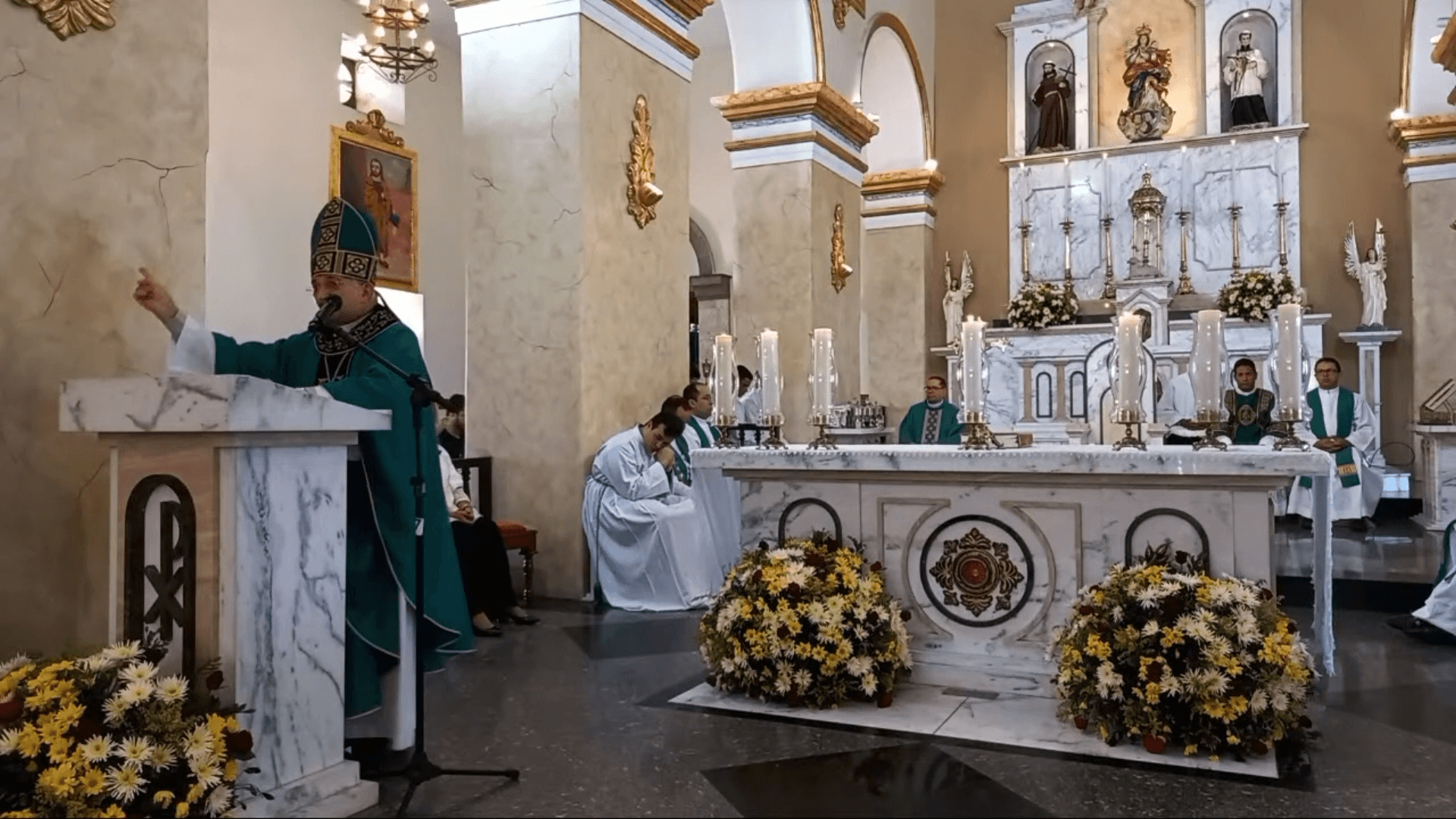“Um cristão de verdade jamais votará em um partido que aprovará o aborto”, dispara Bispo de Campina Grande durante pregação neste domingo (22); veja vídeo