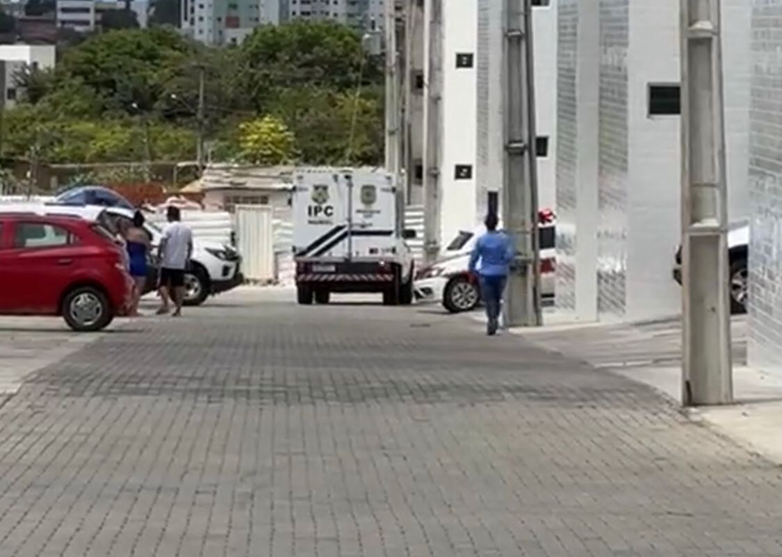 Tragédia na Paraíba: Mãe mata filha de um ano com golpe de faca no pescoço após briga com marido, em João Pessoa