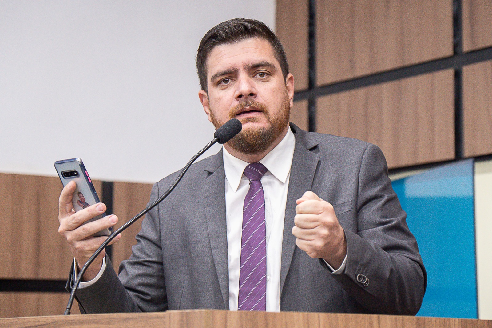 Jamerson Ferreira solicita medidas do Procon para ressarcimento de prejuízos causados por apagão em Patos