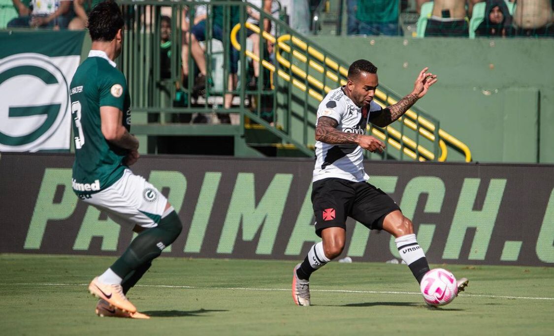 Vegetti marca, mas é expulso, Vasco leva empate do Goiás no fim e segue drama contra o rebaixamento no Brasileirão