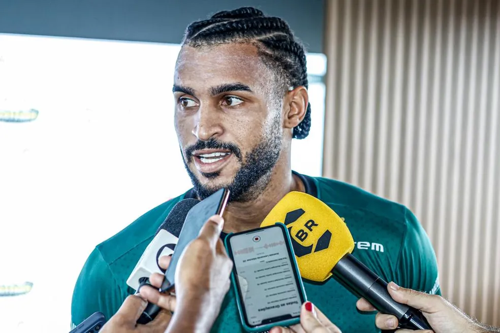 Botafogo-PB inicia ciclo de contratações para Cristian de Souza e anuncia 4 reforços