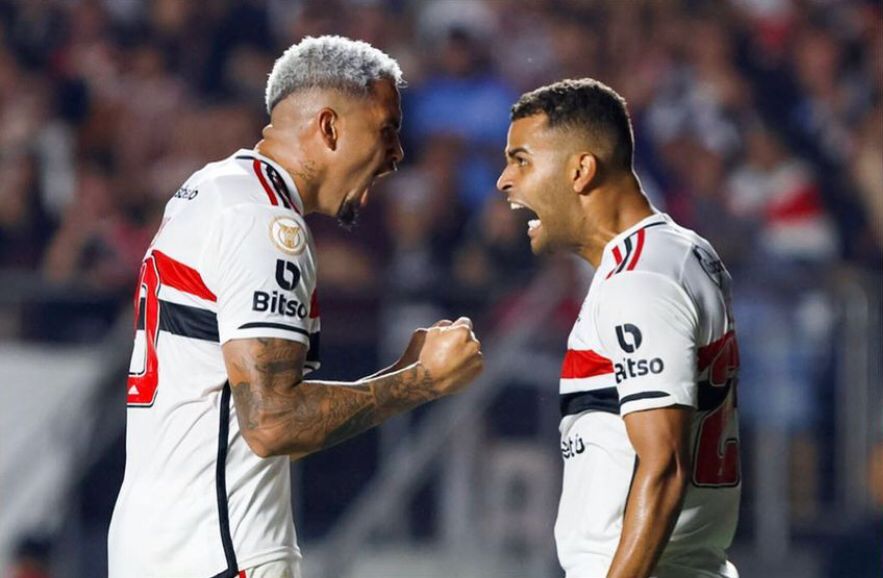 Luciano sai do banco para decidir, São Paulo vence e deixa o Cruzeiro colado no Z-4 do Brasileirão