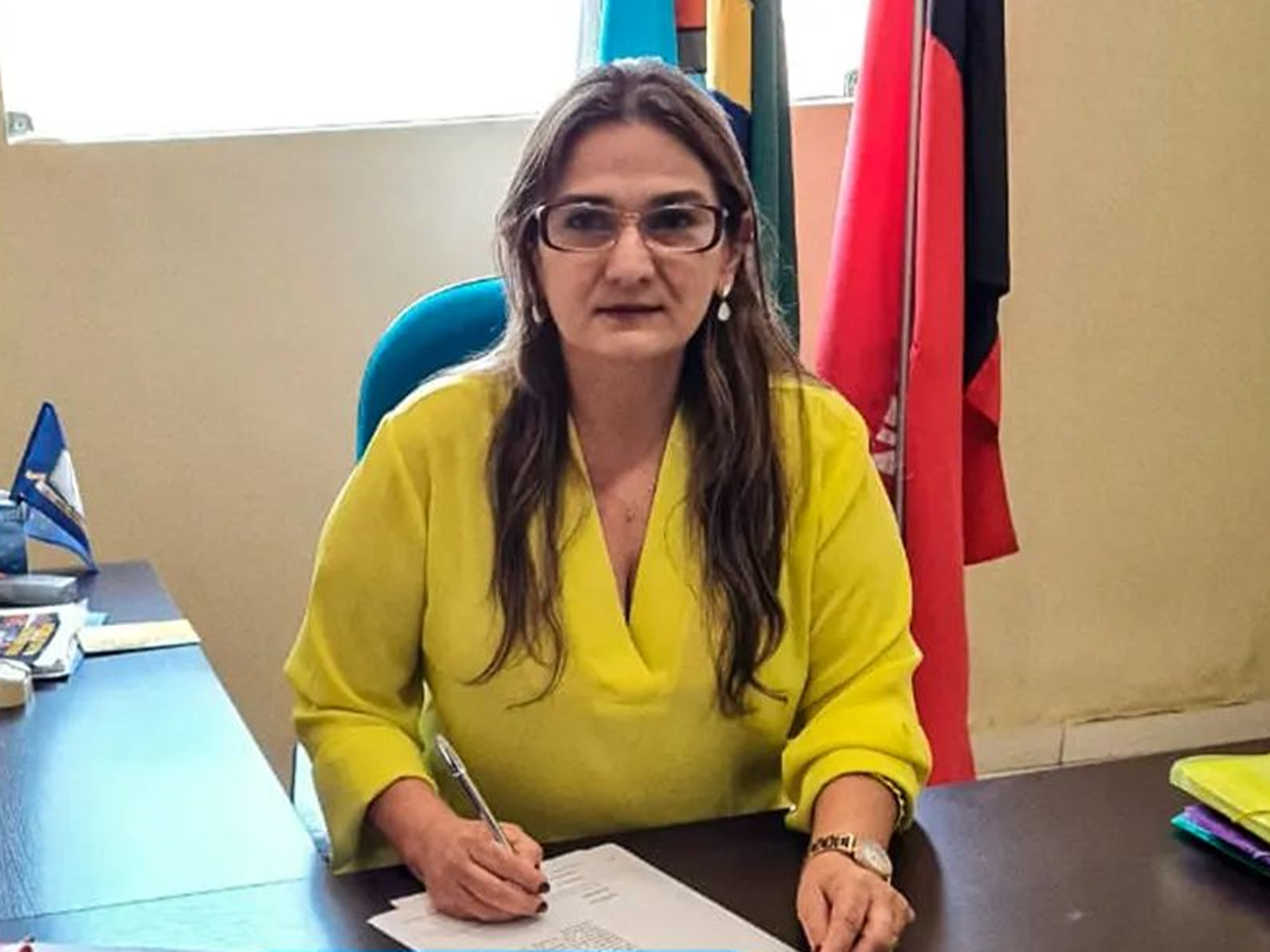 Polêmica em Olho D'água: Prefeita critica vereadores de oposição por reprovar crédito para piso de enfermagem: 