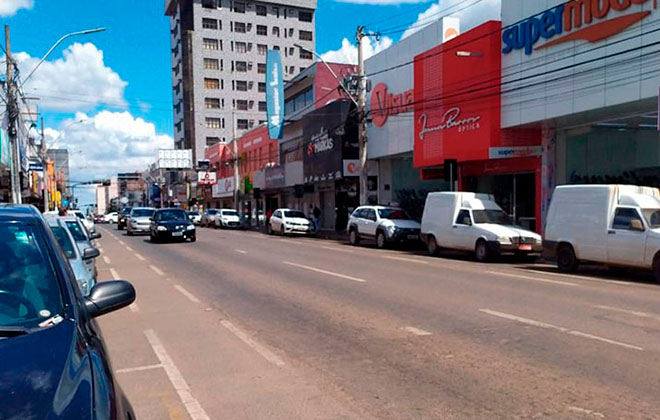 Patos tem mais de 5 mil trabalhadores formalizados no comércio pela primeira vez na história