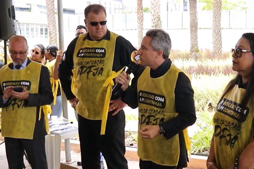 Polícia Federal paralisa atividades na PB em protesto contra Governo Lula