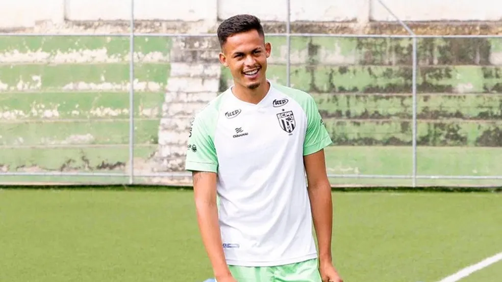 Treze confirma Matheus Chaves como reforço e entra na reta final da formação do elenco