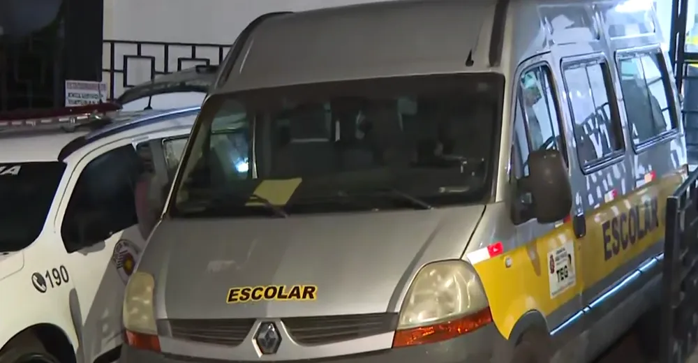 Garoto de dois anos morre após ser esquecido dentro de van escolar, em SP