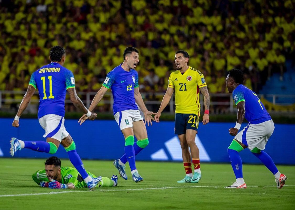 Brasil sai na frente, sofre virada 'relâmpago' contra a Colômbia e despenca na tabela das eliminatórias