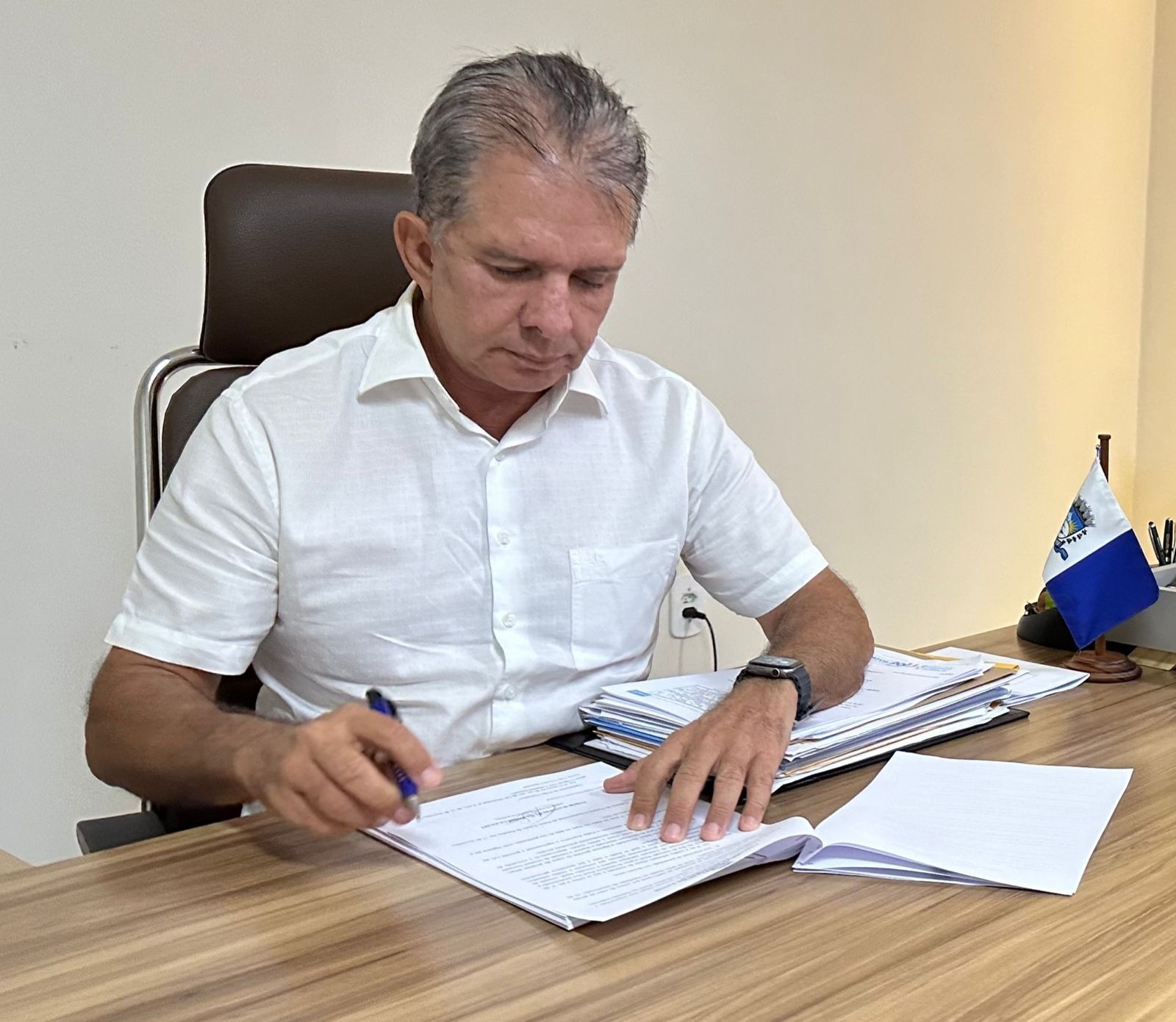 Prefeito de Patos sanciona Lei que estabelece a nova estrutura organizacional da Prefeitura