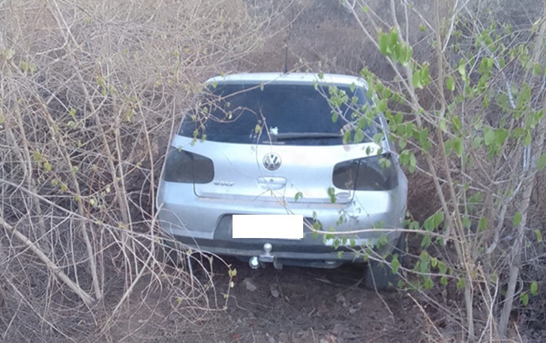 Carro utilizado em assassinato na PB-400 em São José de Piranhas é localizado pela polícia na zona rural