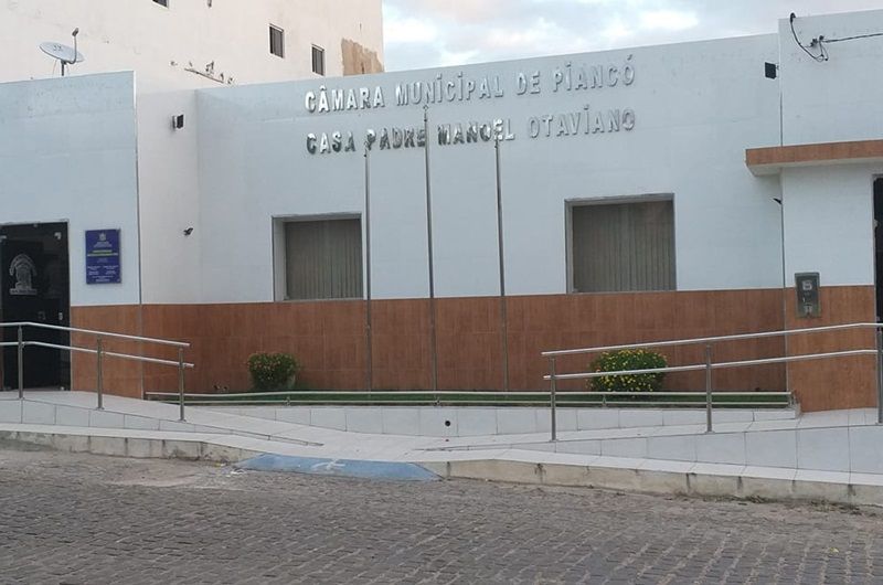 Câmara de Vereadores de Piancó define banca organizadora para concurso público