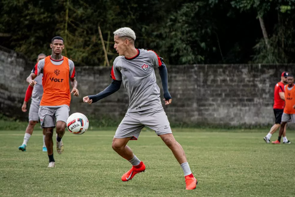 Campinense anuncia a contratação de dupla revelada pelo Vitória