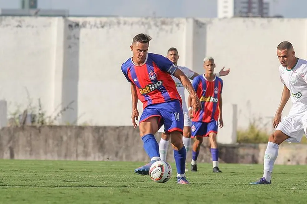 Pombal EC anuncia volante Léo Garcia como primeira contratação para a temporada 2024