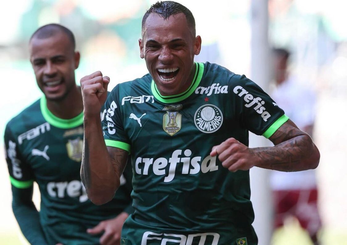 Breno Lopes marca, Palmeiras vence reservas do Fluminense e encaminha título do Brasileirão