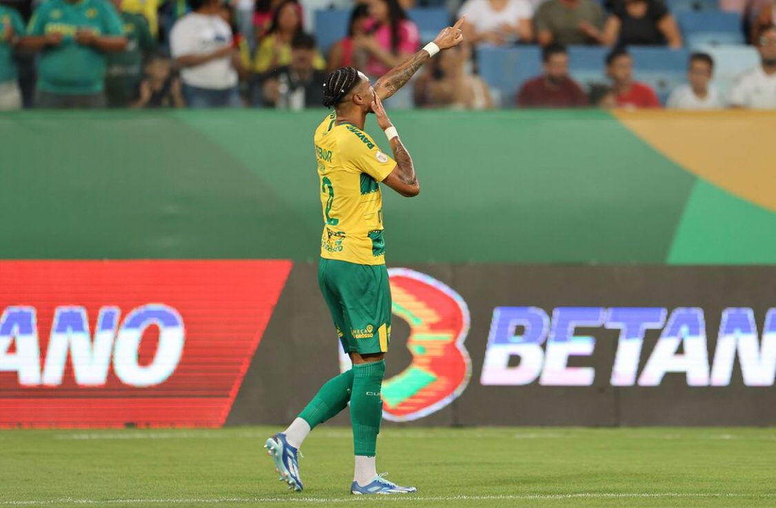 Na despedida da temporada, Cuiabá vence o Athletico-PR pela Série A