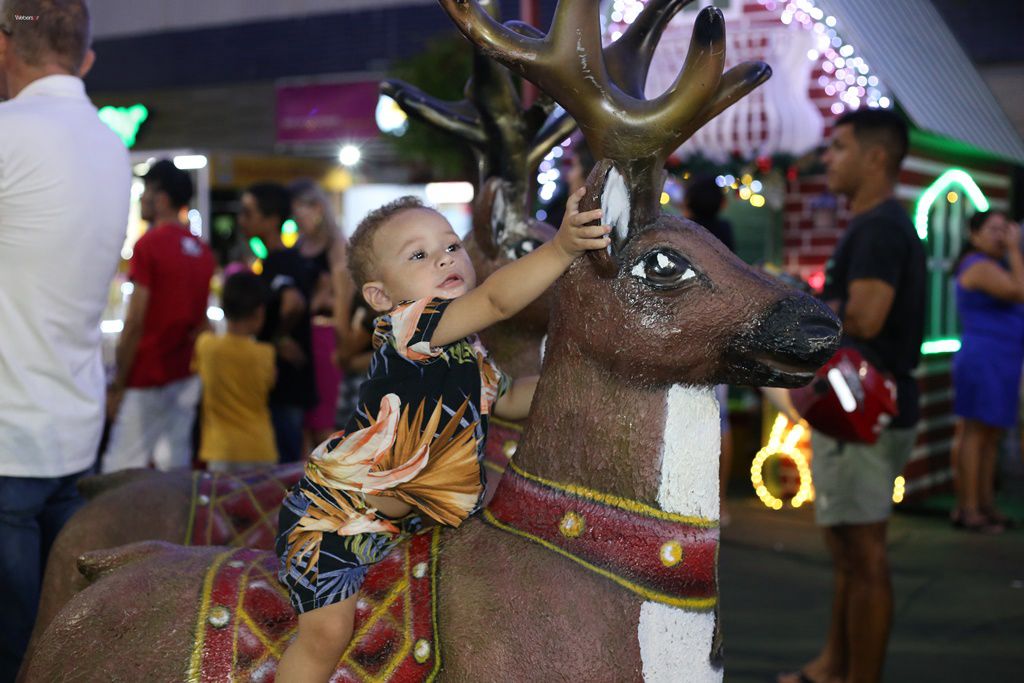 Vila Natal é aberta oficialmente, com a presença do Papai Noel, dentro da programação do Natal da Gente, em Patos