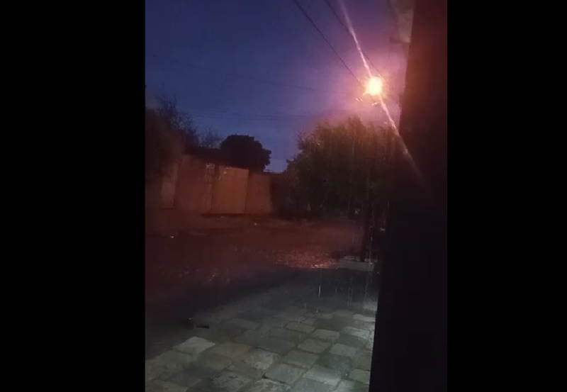 Chove 11 mm na noite desta segunda-feira (11) no Bairro da Liberdade, em Patos 