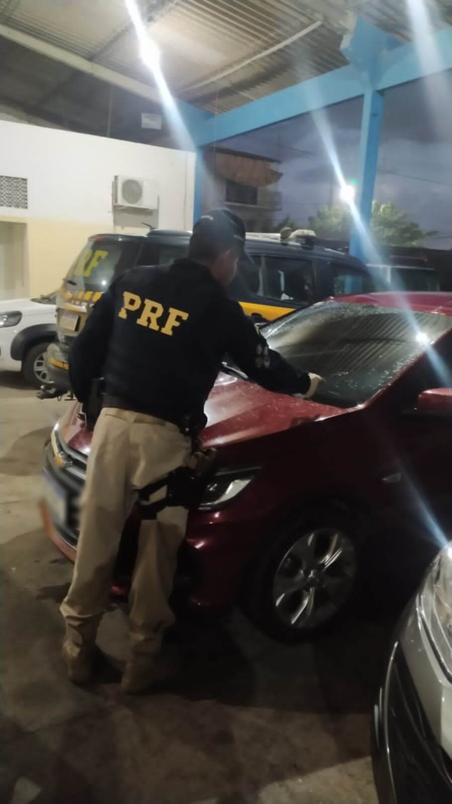 Em menos de 24 horas, equipes da Polícia Rodoviária Federal no Sertão recuperam 03 veículos com registro de roubo/furto