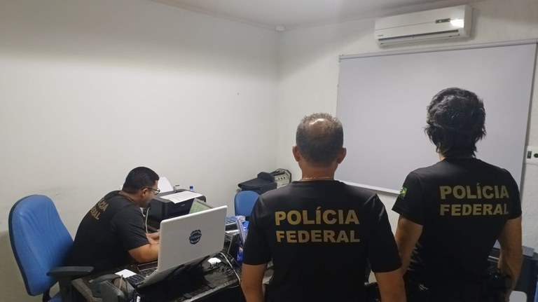 Polícia Federal cumpre mandados na cidade de Patos em operação contra crimes cometidos por empresas de segurança privada