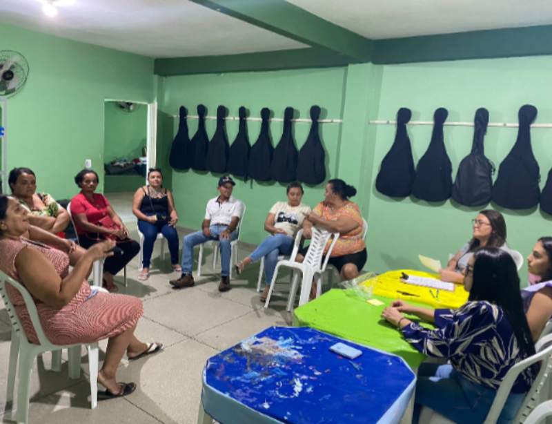 Reunião no CRAS de São José do Bonfim aborda descumprimento de condicionalidades no Programa Bolsa Família
