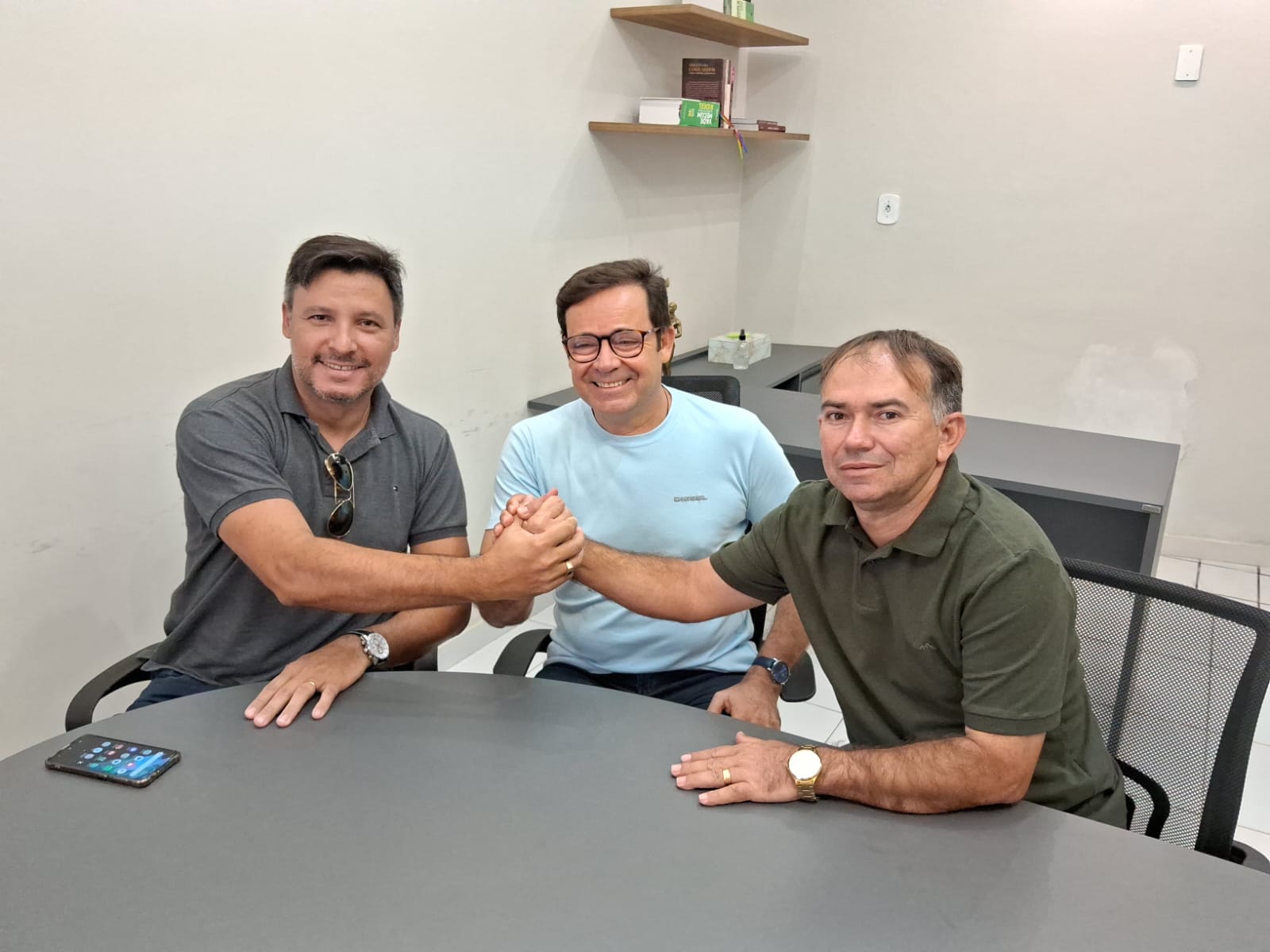 Dr. Ramonilson e Brother Construtor podem compor chapa para prefeito e vice em Patos?