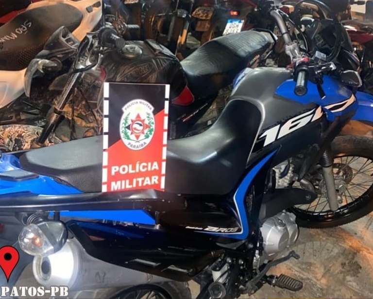 Polícia Militar conduz motociclista pela prática de direção perigosa na cidade de Patos