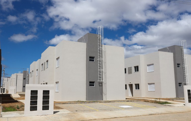 Governo realiza sorteio de 856 apartamentos dos Residenciais São Judas Tadeu I e II e entrega escrituras de imóveis em Patos