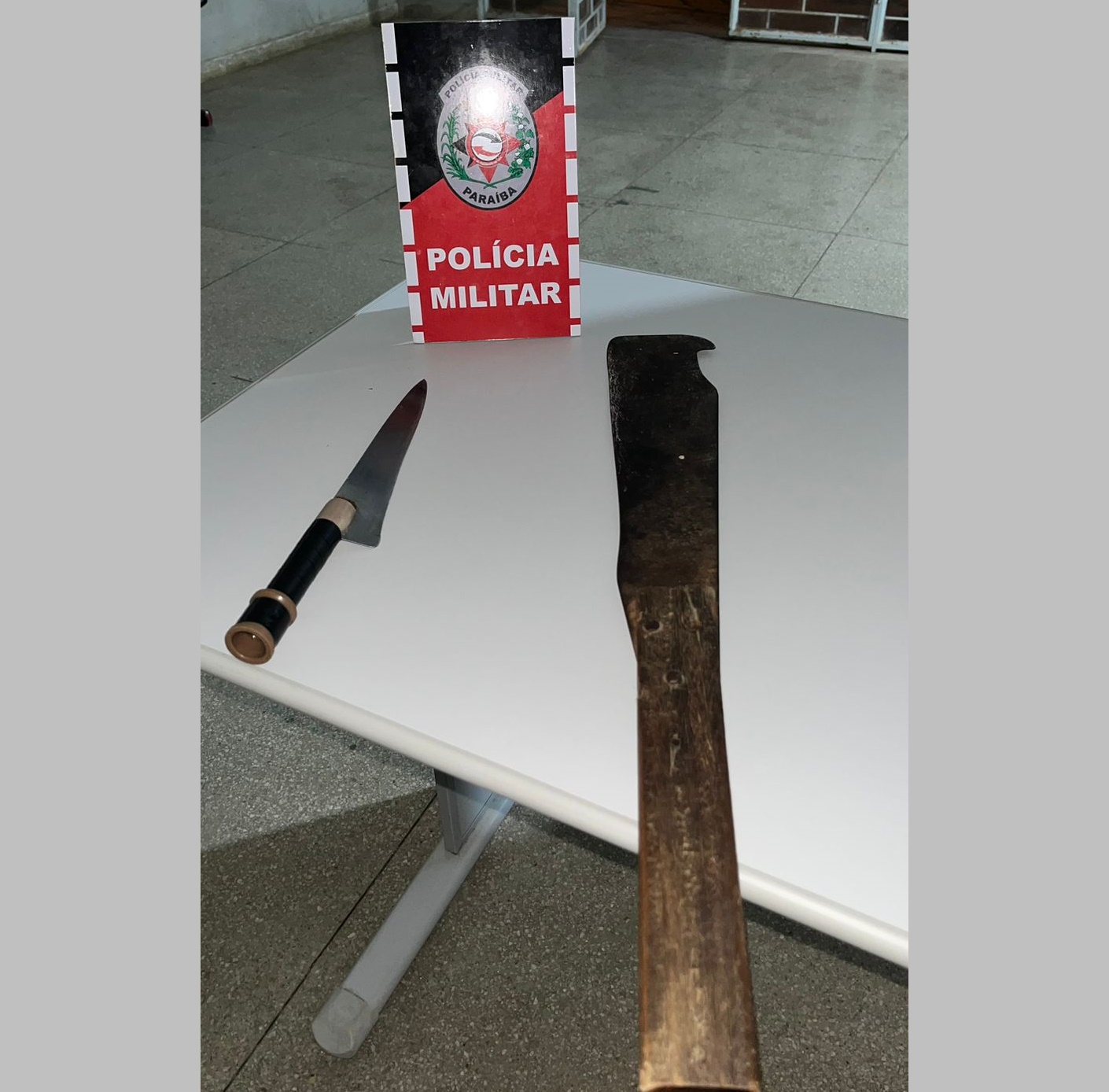 Polícia Militar age rápido e impede possível cárcere privado em Quixaba-PB; armas foram apreendidas