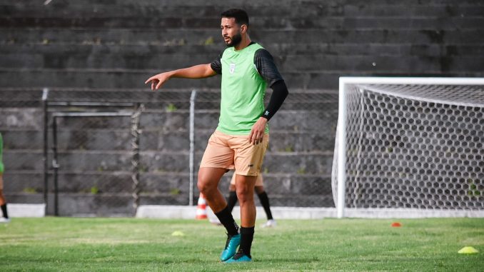 Meia sofre grave lesão e não deve atuar pelo Treze no ano que vem