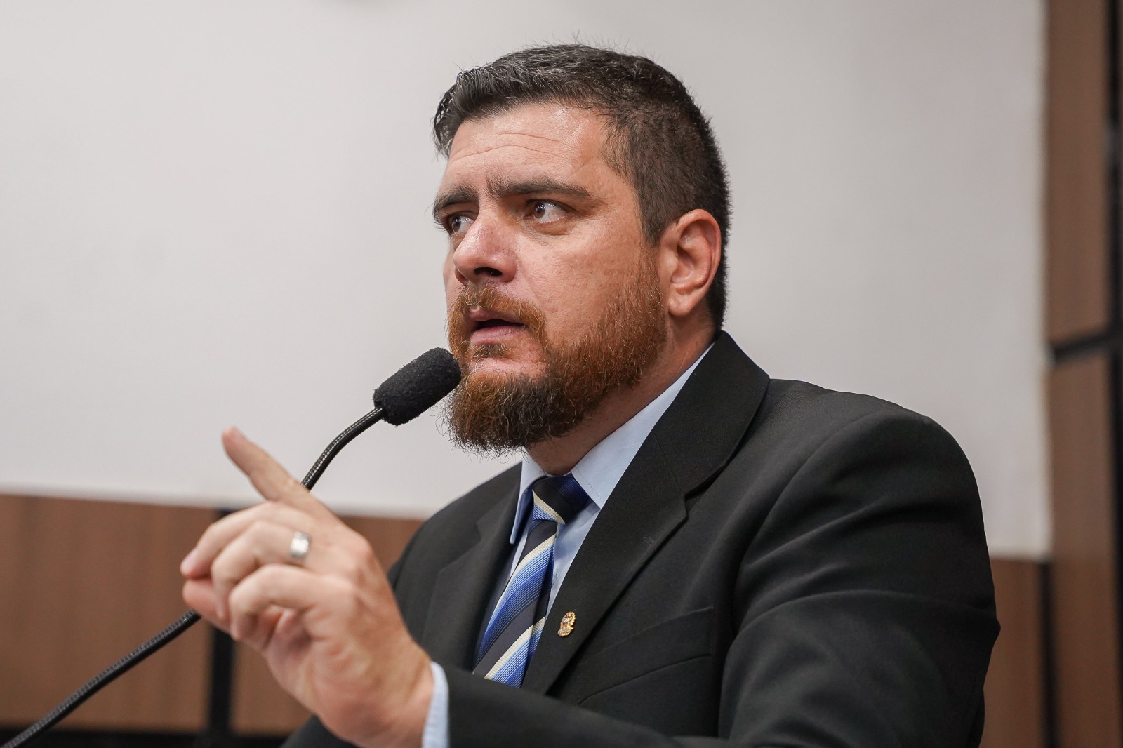 Jamerson Ferreira agradece reconhecimento em enquete da Rádio Arapuan