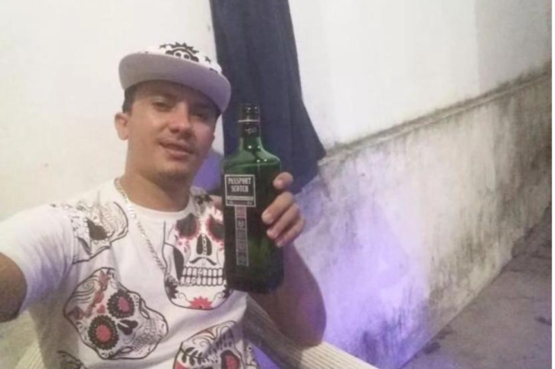 Homem natural de Olho d'Água-PB é assassinado a tiros dentro de conveniência no bairro de Mandacaru, em João Pessoa