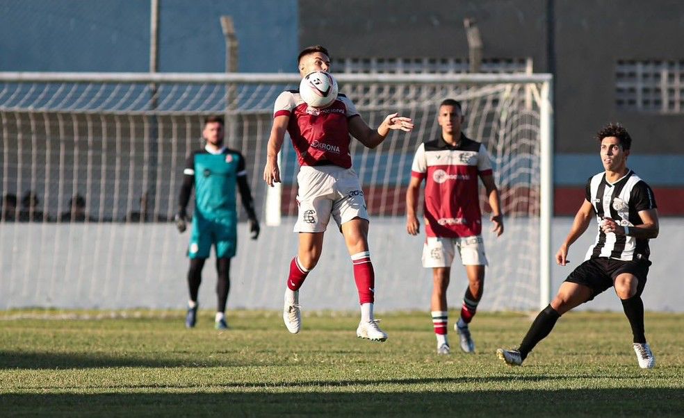 Treze e Santa Cruz fazem amistoso disputado e ficam no empate