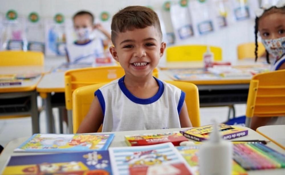 Qualidade da educação municipal leva a alta procura da população por vagas nas escolas de Patos