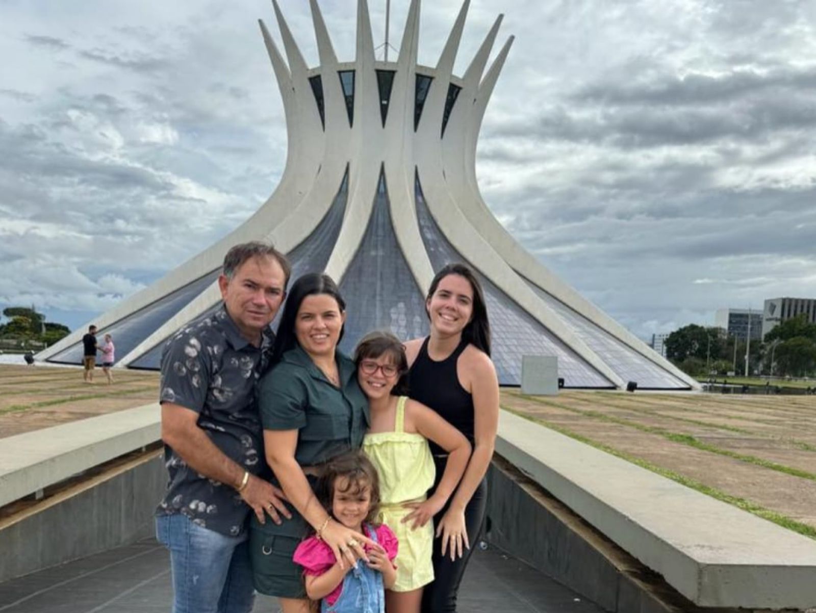 Após férias, empresário Brother Construtor retorna a Patos com planos para construção de 250 residências em 2024