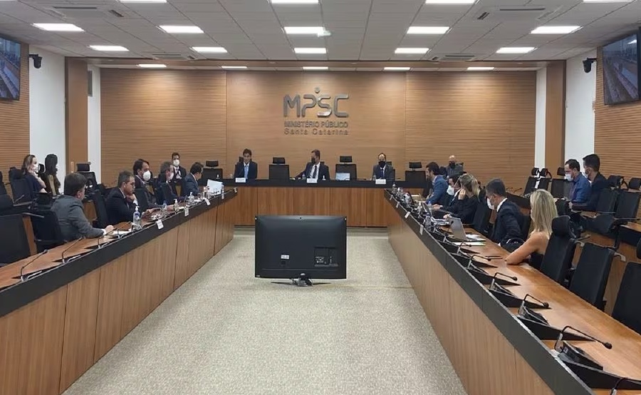 Ministério Público: Procuradores chegam a ganhar mensalmente, quase R$ 200 mil