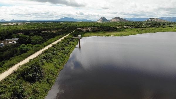 Presidente da Colônia de Pescadores de Patos alerta para aumento de crateras no Açude do Jatobá durante o período chuvoso