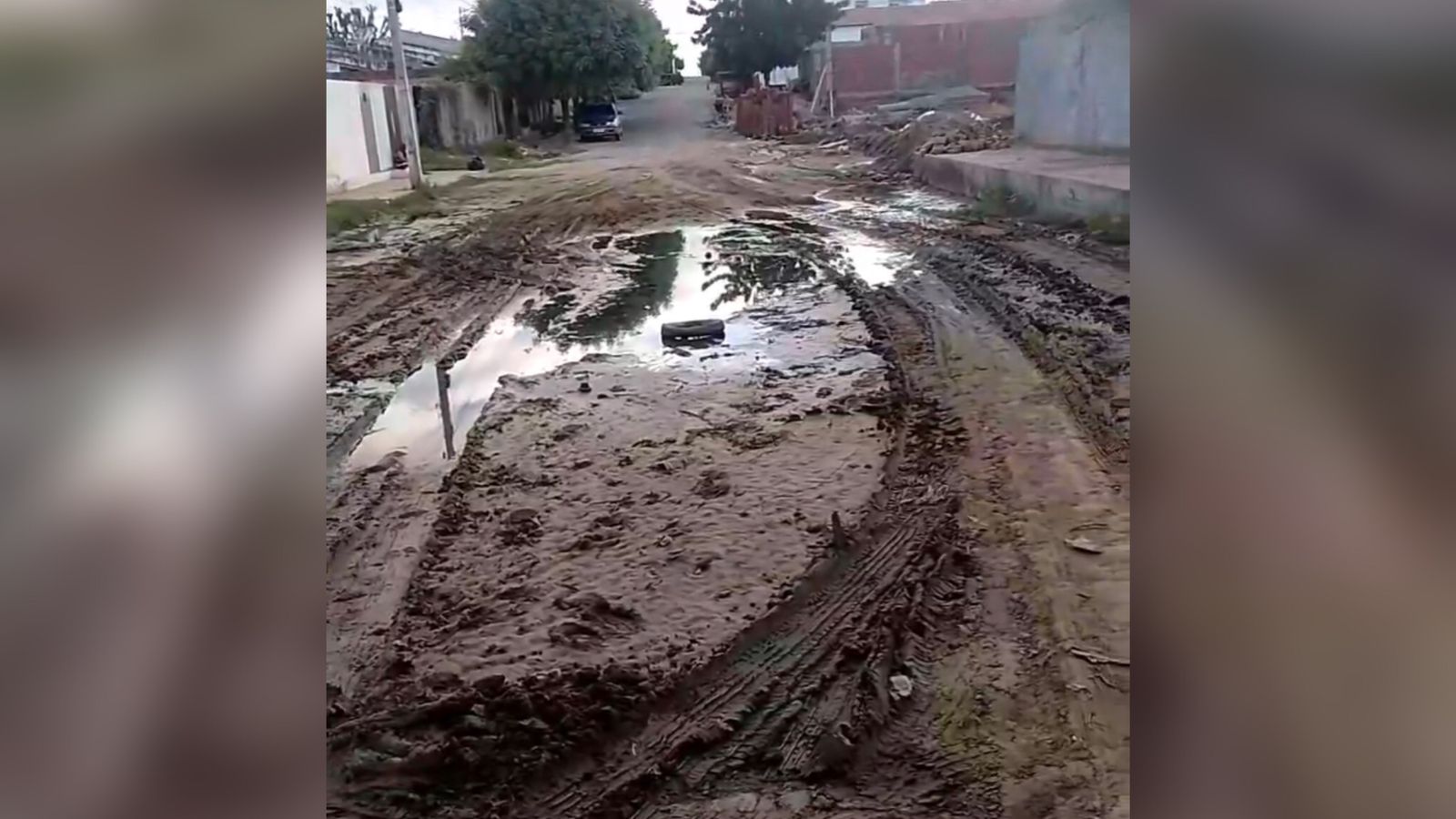 Morador da Rua Sebastião Monteiro, no Monte Castelo, cobra ações de infraestrutura na localidade e relata 