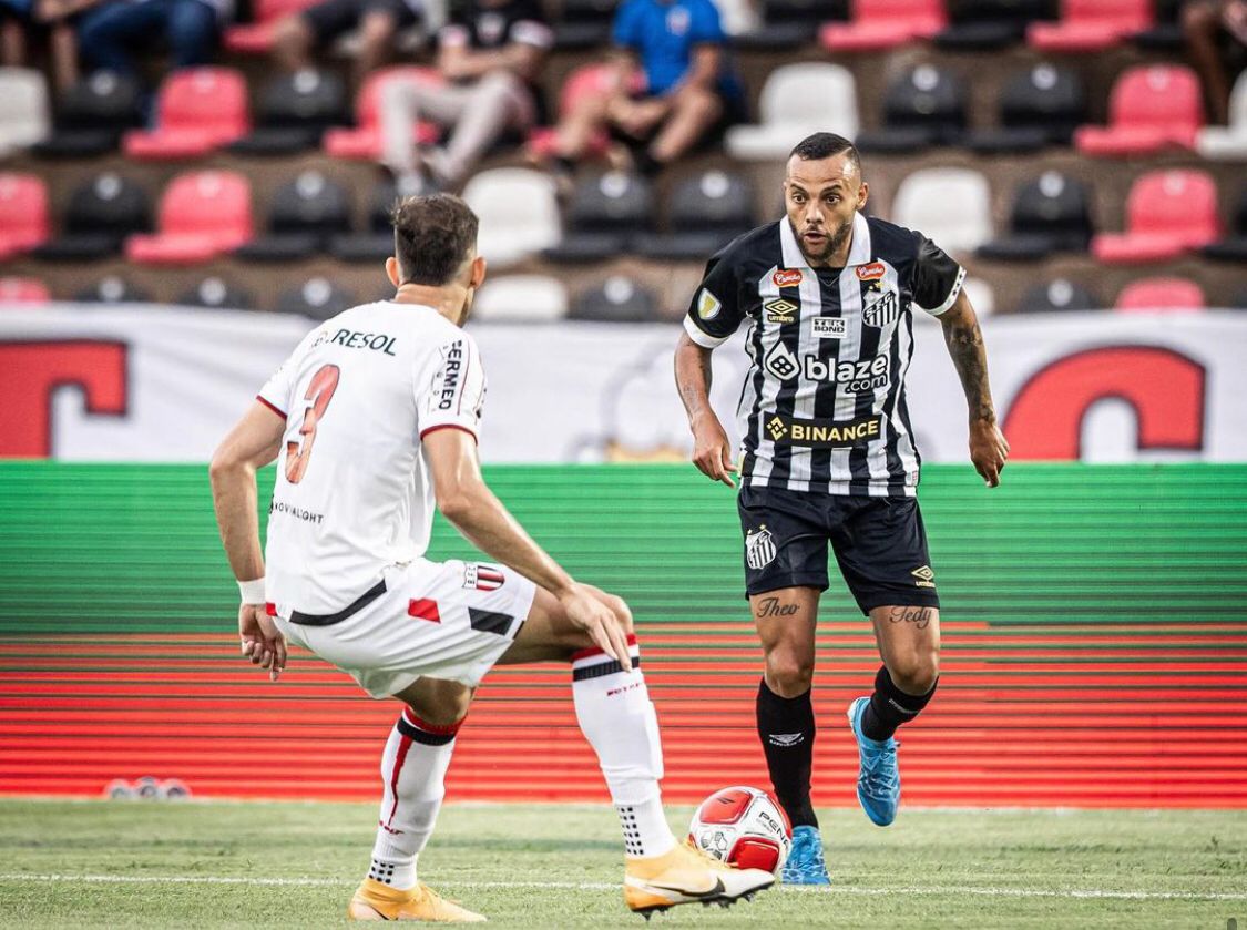 Otero sai do banco, faz golaço e garante vitória do renovado Santos sobre o Botafogo-SP na estreia do Paulistão