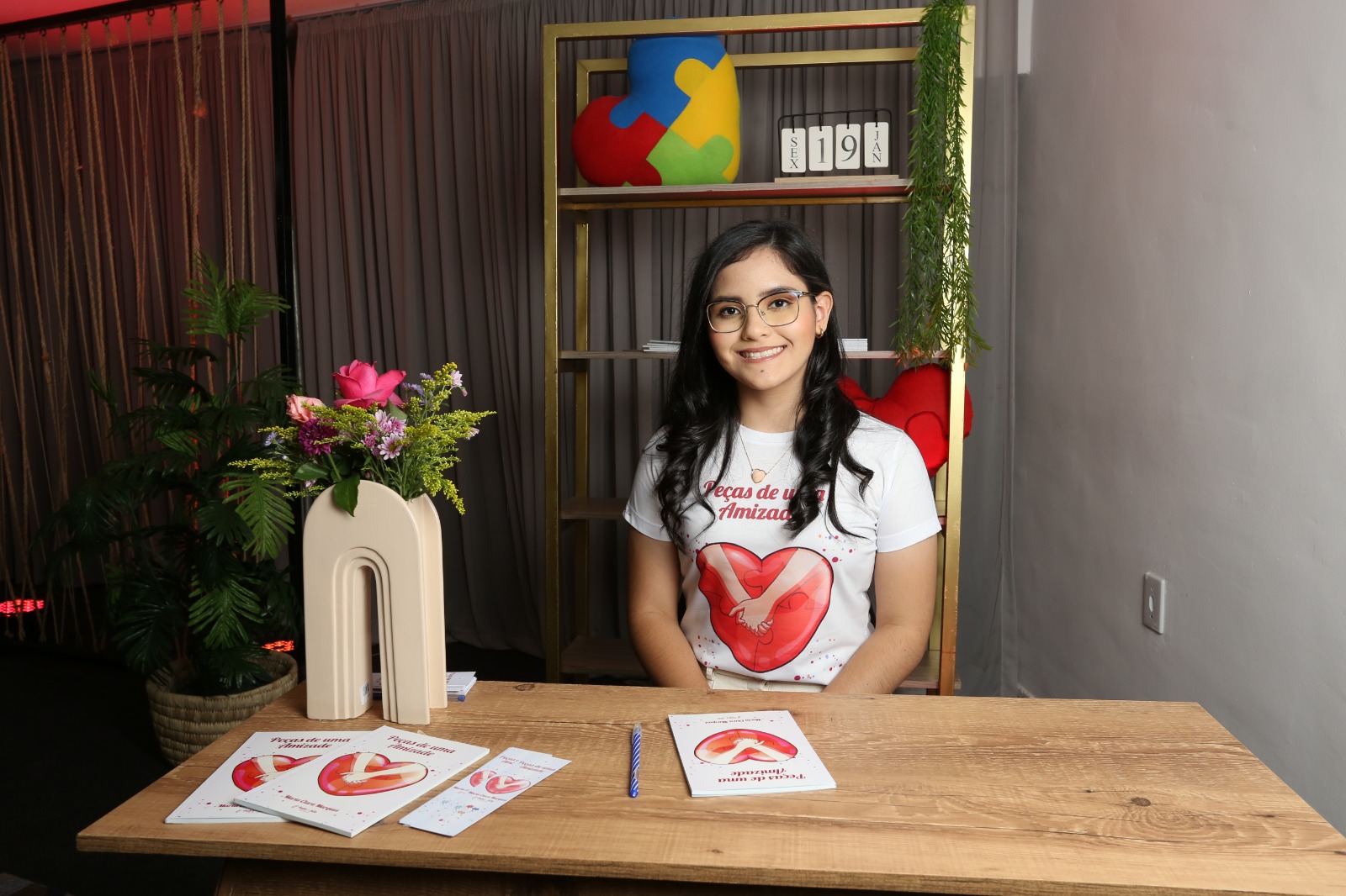 Jovem patoense lança seu primeiro livro 