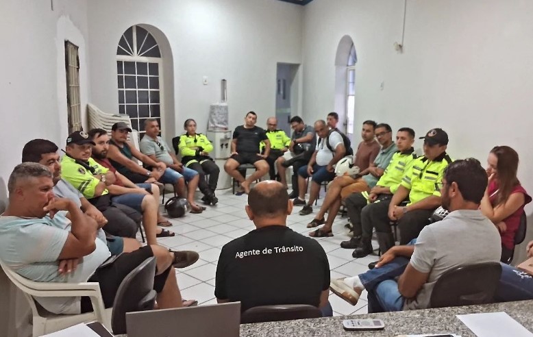 Agentes de Trânsito de Patos promovem assembleia extraordinária para discutir a campanha salarial 2024 e reorganização do sindicato