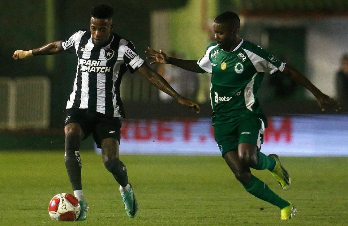 Debaixo de temporal, Botafogo cai para o Boavista e perde 100% de aproveitamento no Carioca