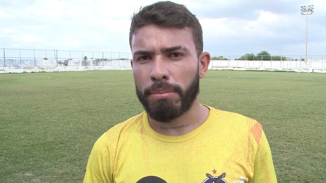 Tharlles identifica necessidade de ajustes e sonha com Pombal na liderança do Paraibano