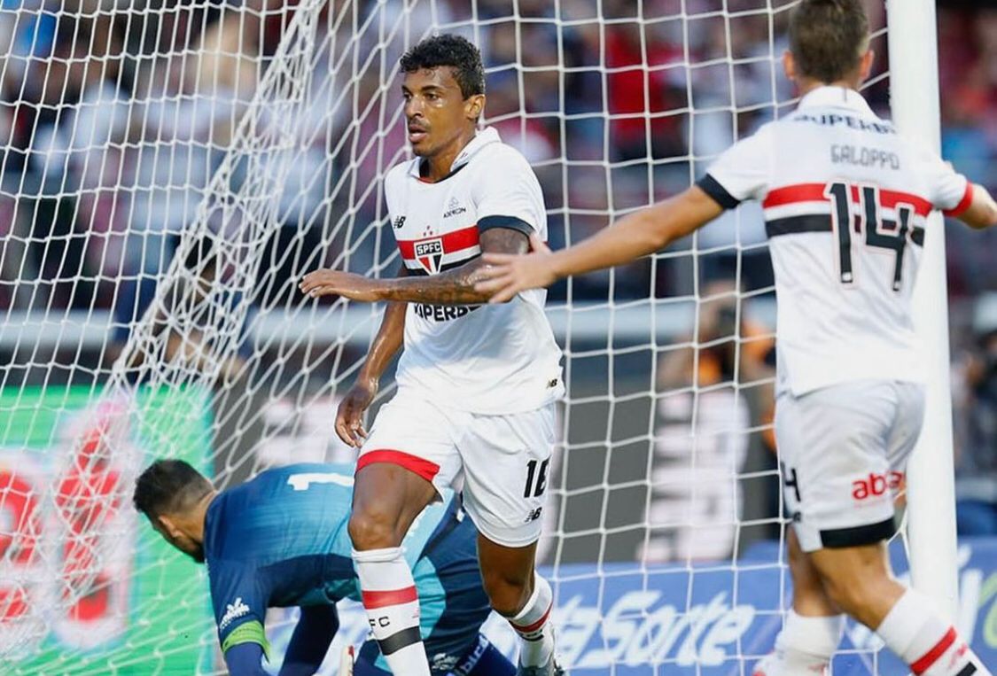 São Paulo vence a Portuguesa com gol de Luiz Gustavo antes de clássicos e segue invicto no Paulistão