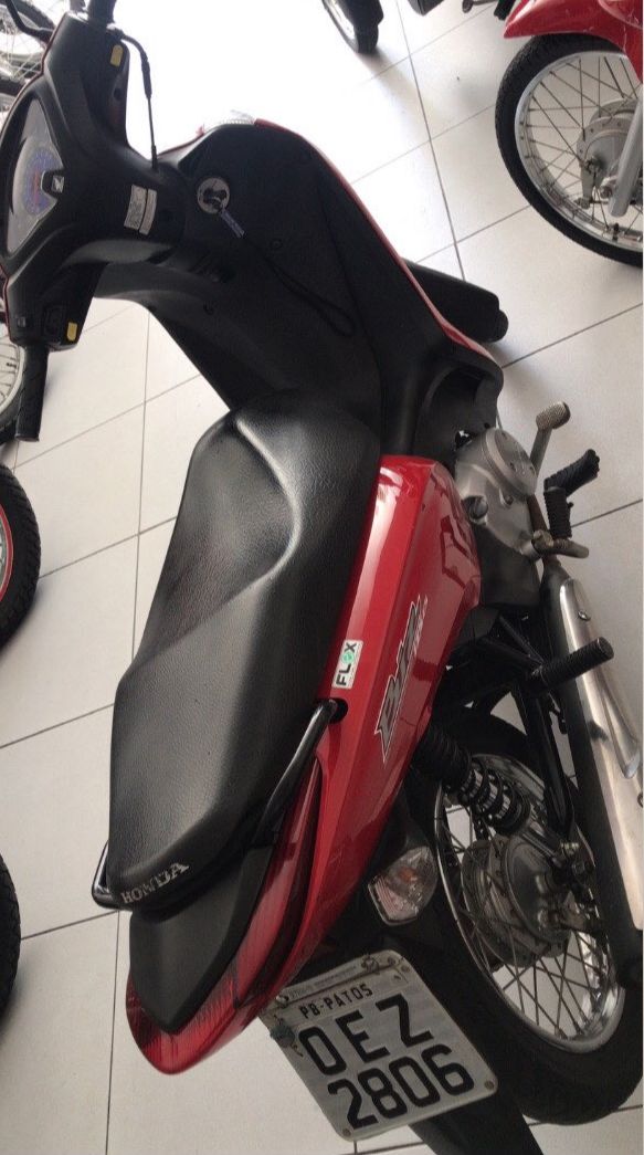 Bandidos armados roubam motocicleta, celulares, joias, dinheiro e pertences, em assalto na madrugada desta segunda (29), em Patos