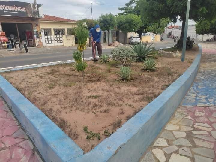 Secretaria de Serviços Públicos de Patos intensifica trabalhos de manutenção e revitalização em Praças
