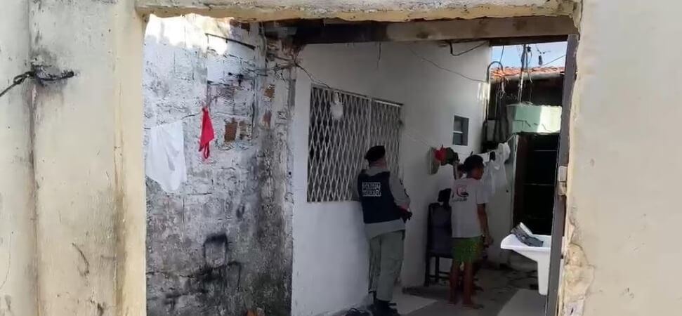 Tragédia na Paraíba: Bebê que completaria um mês nesta quarta-feira (31) é encontrada morta dentro de casa