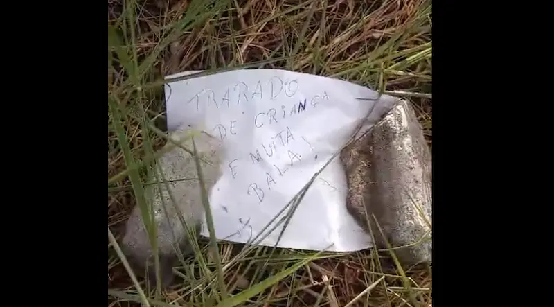 Corpo de homem é encontrado amarrado e com bilhete que revela suposto abuso sexual de criança