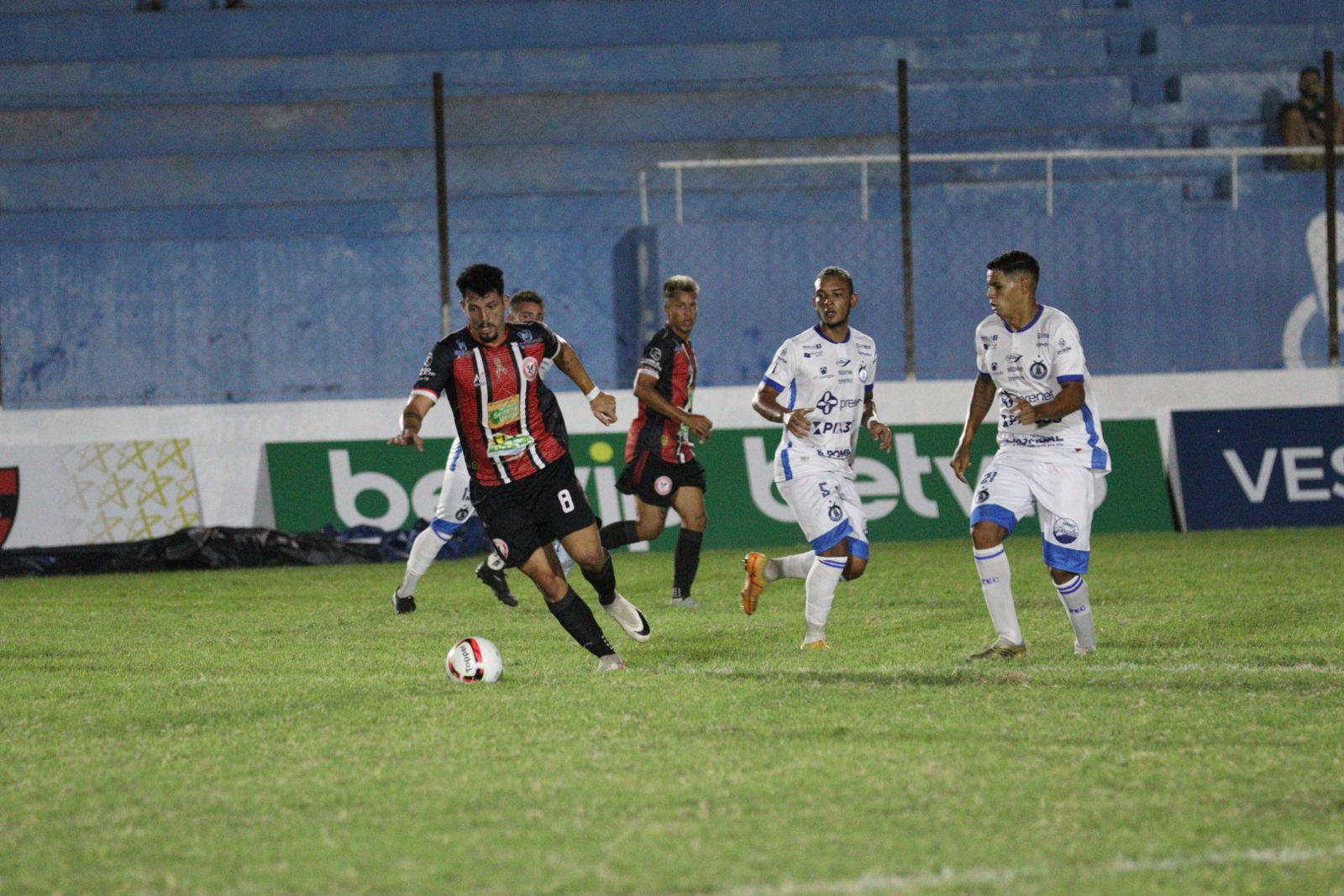 SP Crystal vence a primeira no Paraibano, diante do Pombal, e embola briga na parte de baixo da tabela