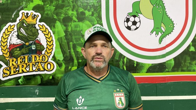 Schardong conta com mando de campo para reestrear com vitória pelo Sousa